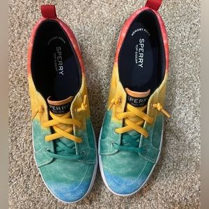 NWOT. Never worn. Size 6 sperry boat shoes.